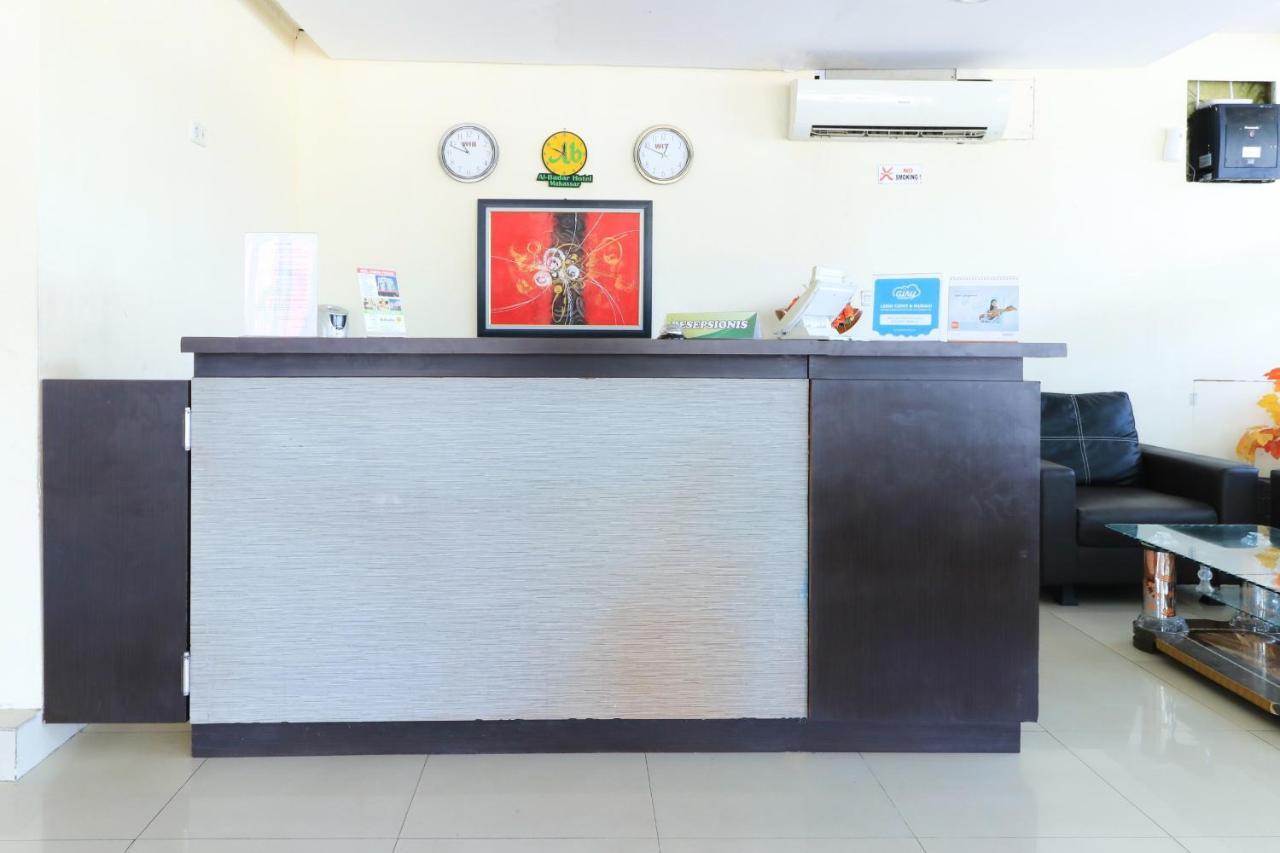 Al-Badar Hotel Syariah Makassar Bagian luar foto
