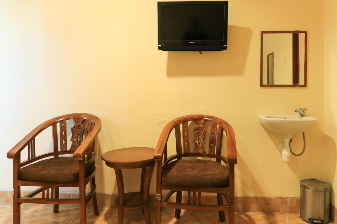 Al-Badar Hotel Syariah Makassar Bagian luar foto