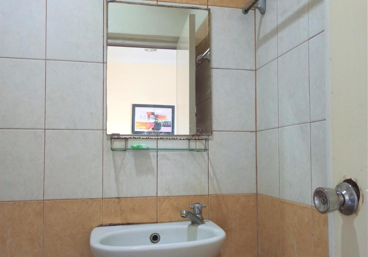 Al-Badar Hotel Syariah Makassar Bagian luar foto