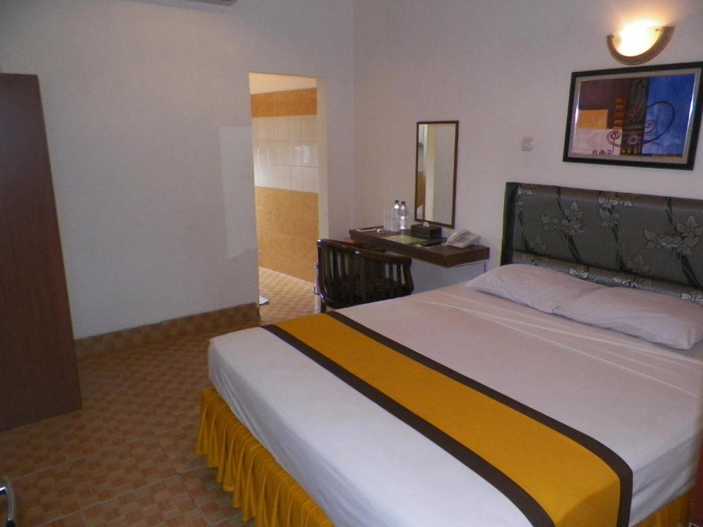 Al-Badar Hotel Syariah Makassar Bagian luar foto