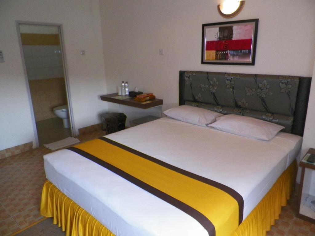 Al-Badar Hotel Syariah Makassar Bagian luar foto